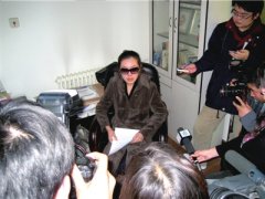 威尼斯人网站：截屏上的日期分别是2006年3月28日和4月4日